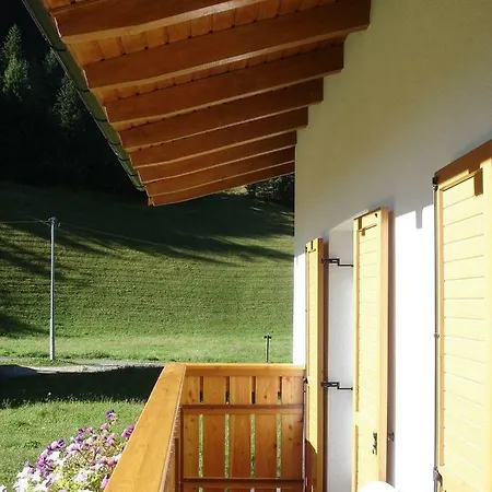 Garni-dumbria Holiday home *